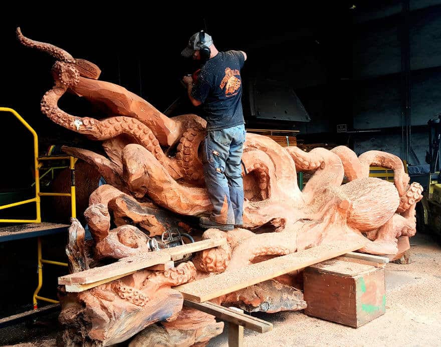 ulpo Tallado en Tronco de Madera Ginart Oleas